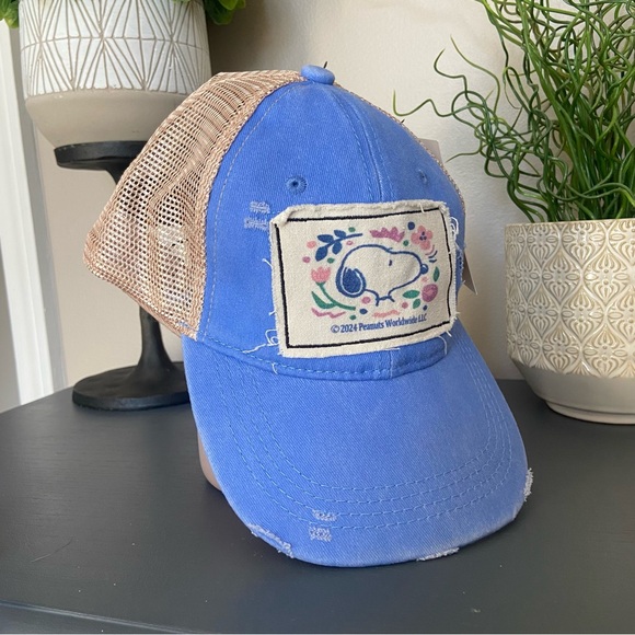Snoopy Flower Hat Women's Blue Tan Peanuts Cartoon Baseball Trucker Cap Hallmark - Picture 5 of 5